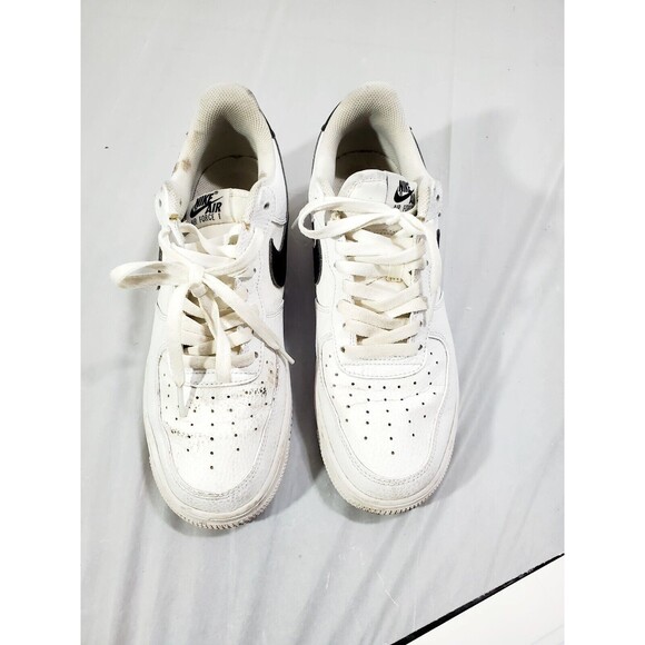 Size 9 Nike Air Force 1'07 Casual Basketball Sneaker Shoe White Black CT2302-100 - Picture 6 of 15